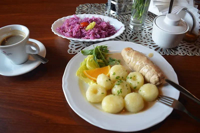 Schlesische Roulade with potato dumplings and red cabbage
