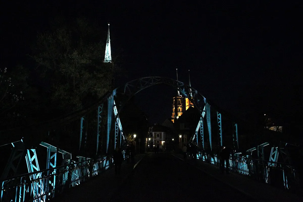 Tumski Bridge in Wroclaw illuminated at night